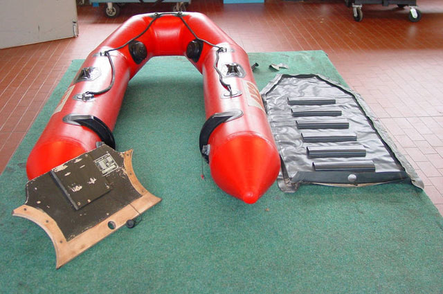 روش تعمیر قایق بادی