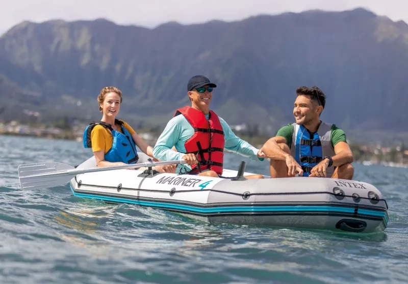 معرفی بهترین قایق بادی موتوری بزرگ اینتکس